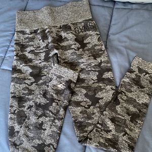 black camo leggings gymshark size small